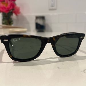 Original Wayfarer Classic Ray-Ban POLARIZED Sunglasses